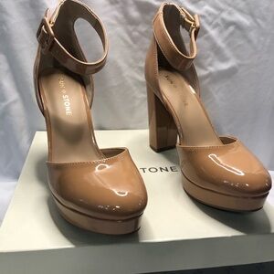 Sun + Stone Women's Estrella Almond Block Heel Platform Pumps Size 8